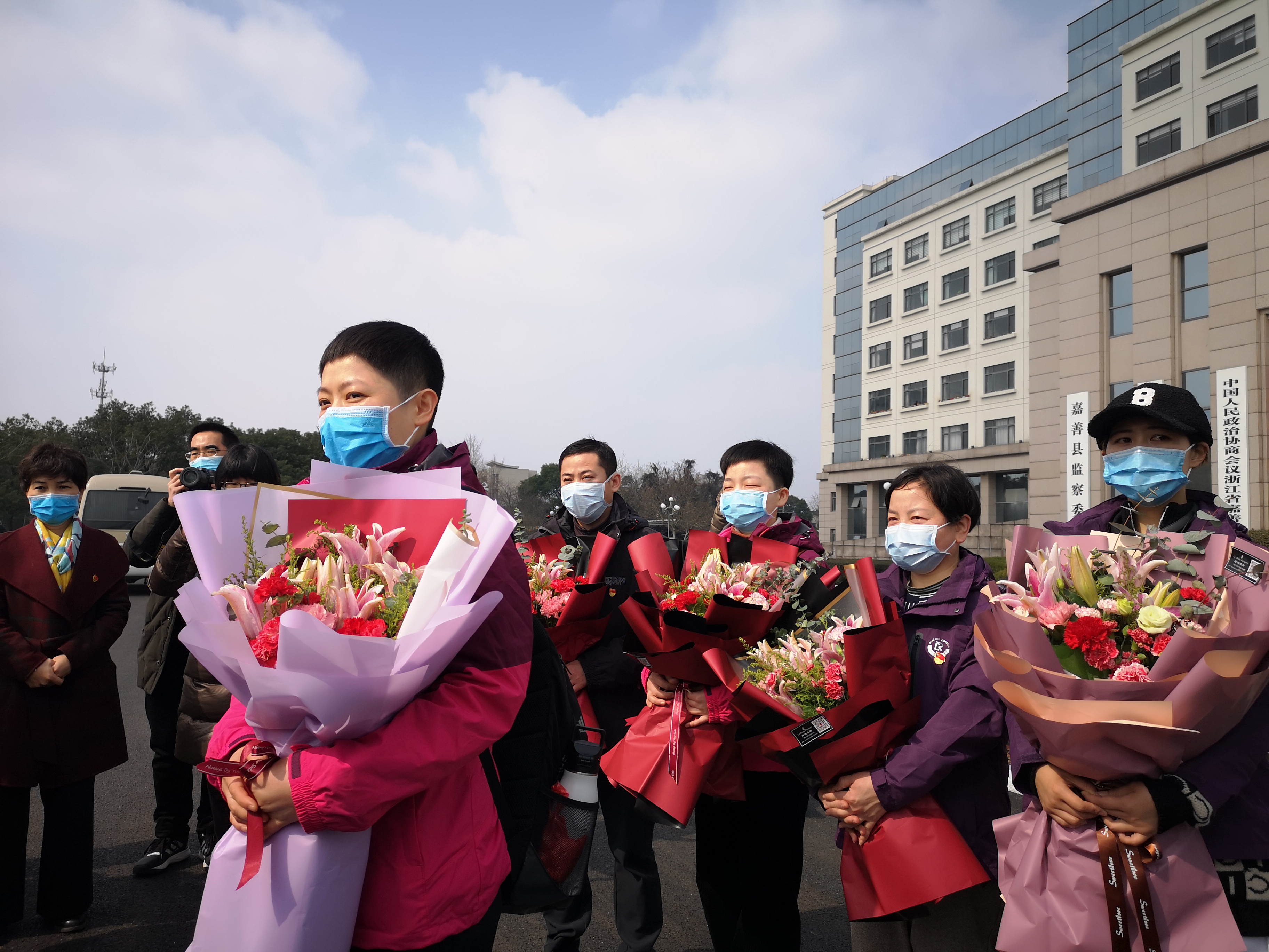 CBA季后赛倒计时，勒沃库森赛后临场应变，细节引发关注，更衣室稳定，医务组通报恢复的简单介绍